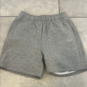 ALO Yoga women’s Gray Shorts